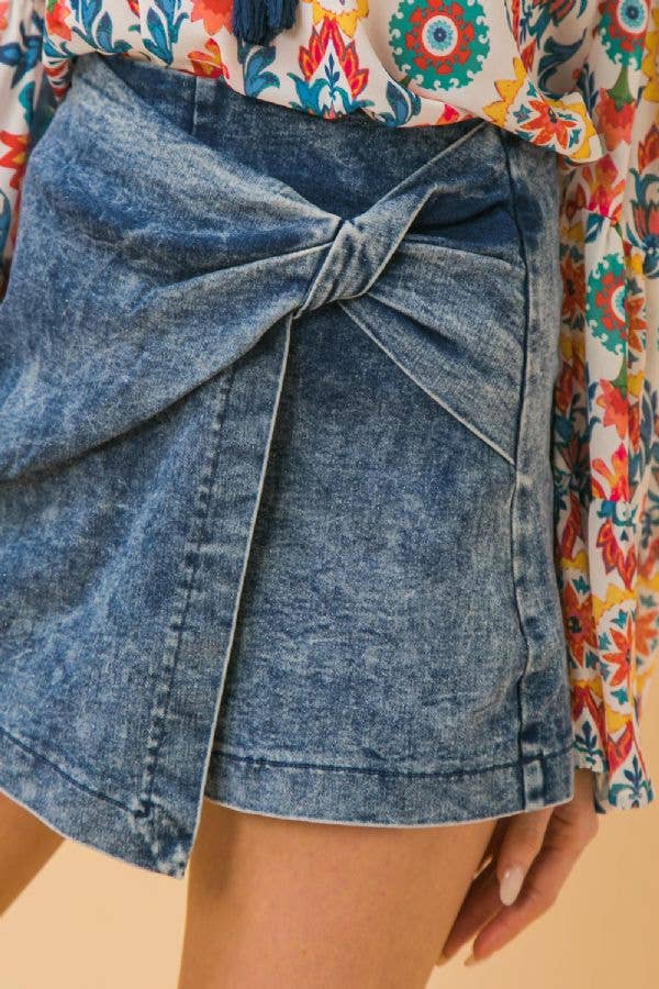 An acid wash skort - JP5686