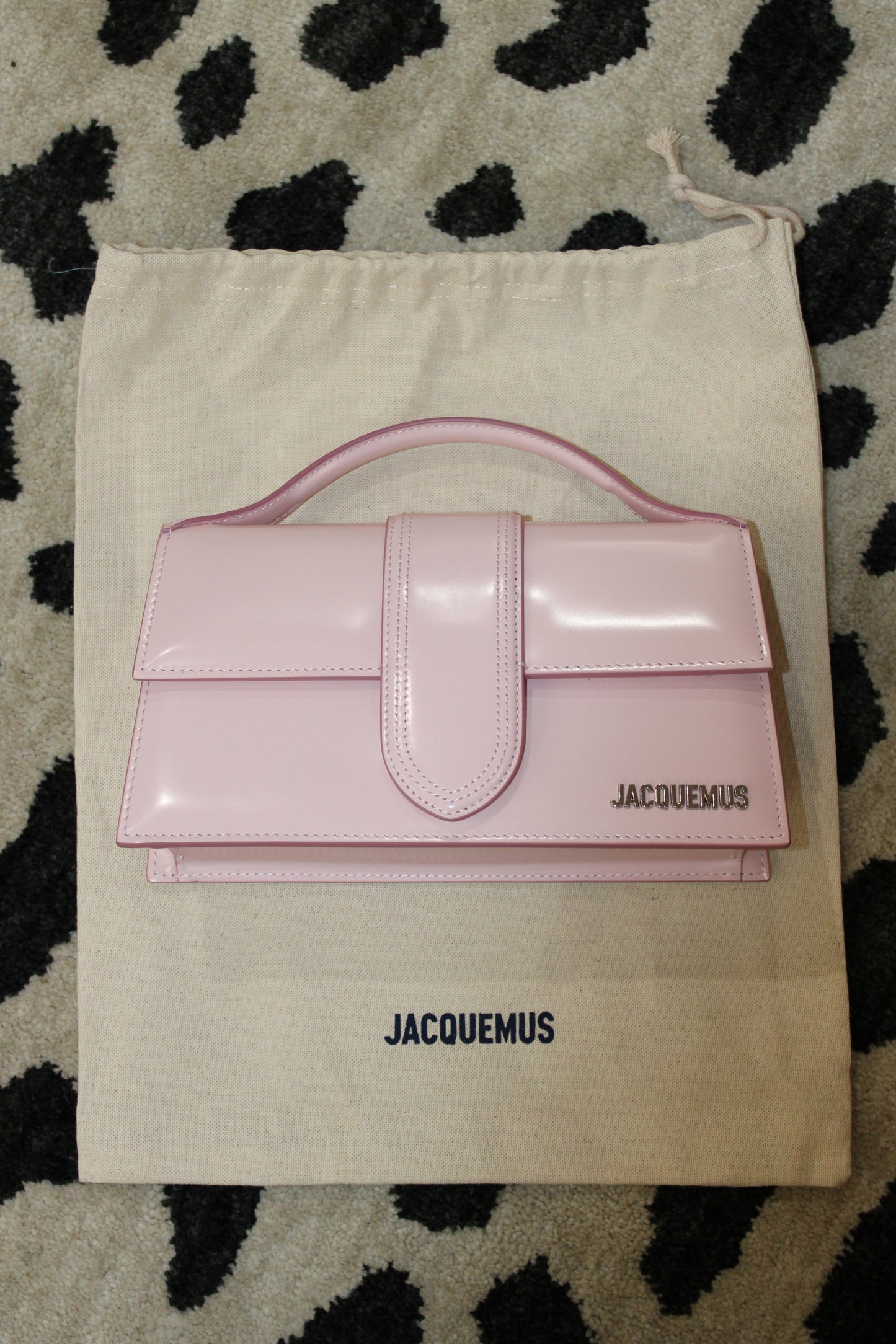 Jacquemus Le Grand Chiquito Bag – Pink Patent Leather Top Handle