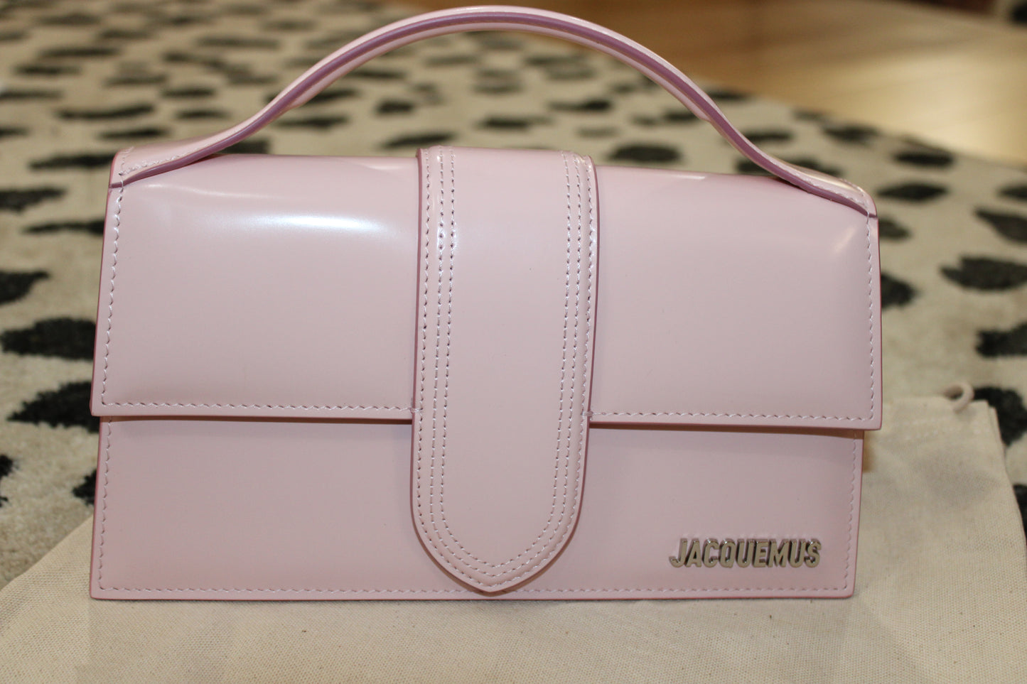 Jacquemus Le Grand Chiquito Bag – Pink Patent Leather Top Handle