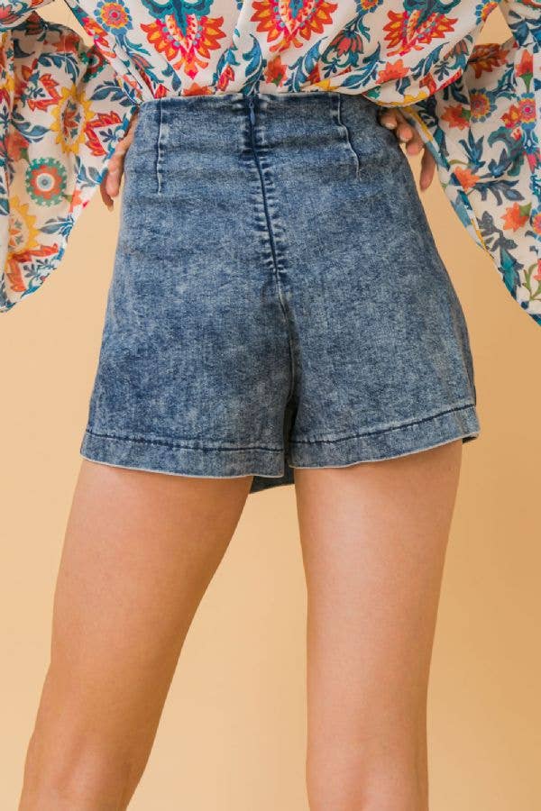 An acid wash skort - JP5686